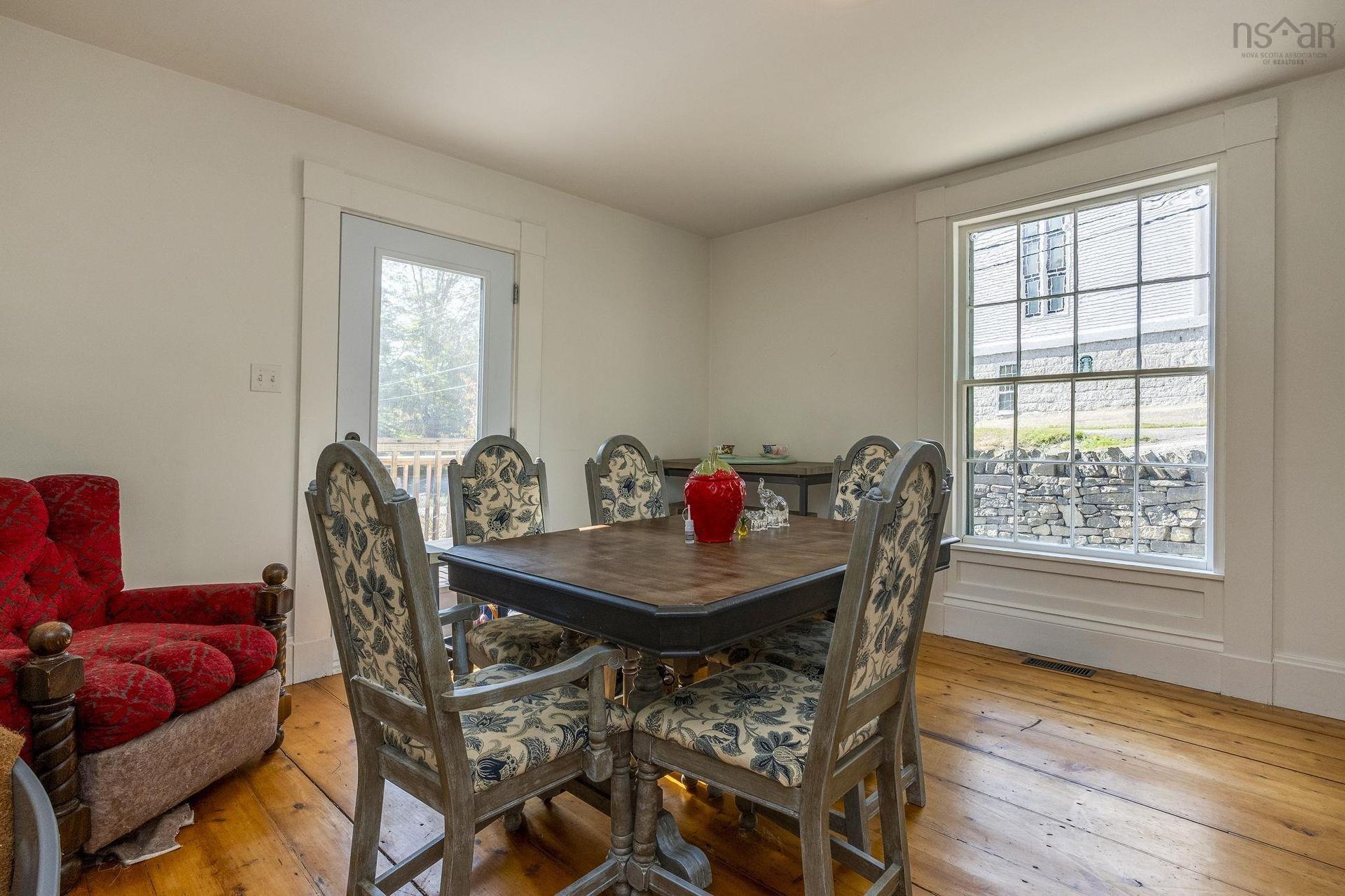 40 Pleasant Street, Bear River, NS