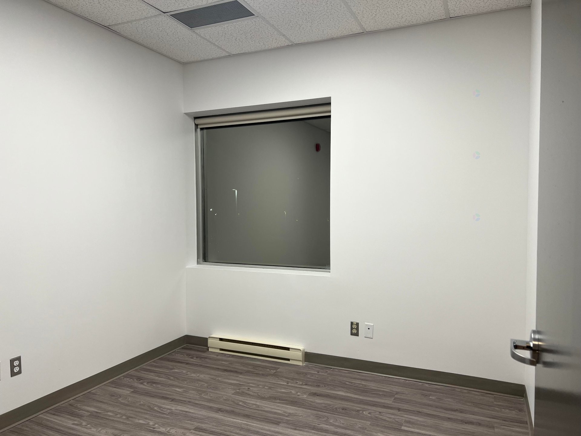 Office - 201 E-30 Boul. Taschereau, La Prairie, QC - Indoor Photo Showing Other Room
