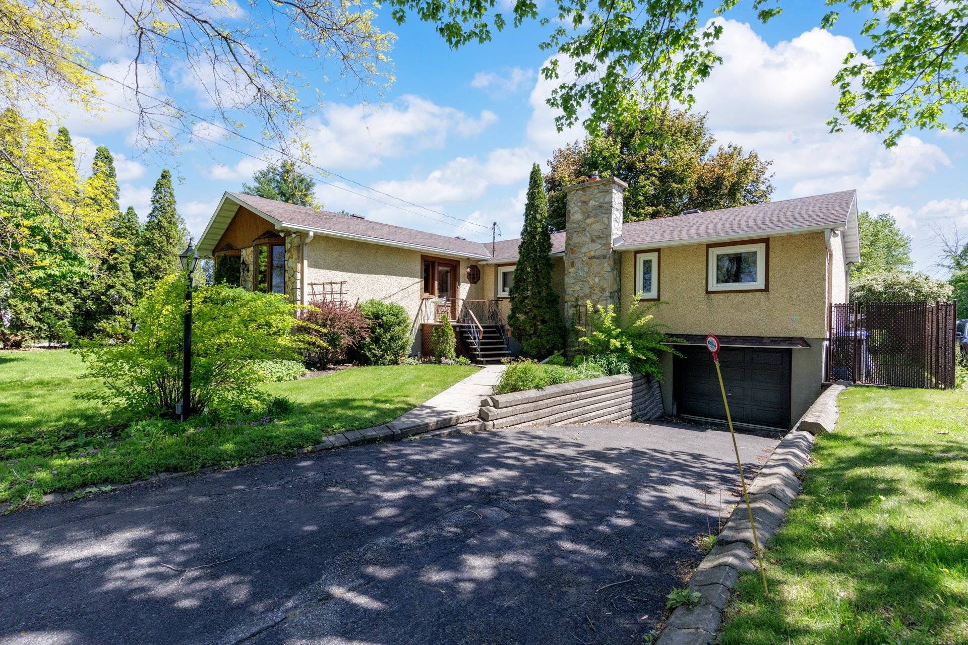 Front of Structure - 179 Ch. Duhamel, Pincourt, QC
