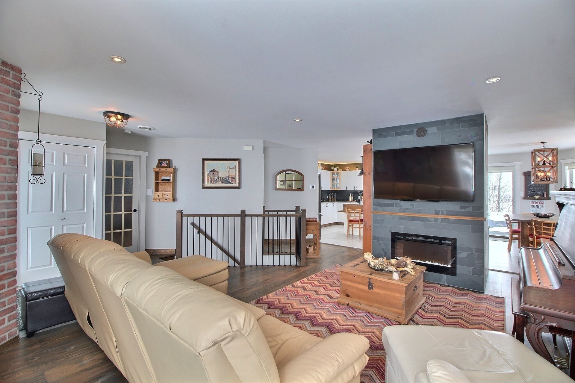 Vue d'ensemble - 750 Av. Dion, Val-D'Or, QC - Indoor Photo Showing Living Room With Fireplace