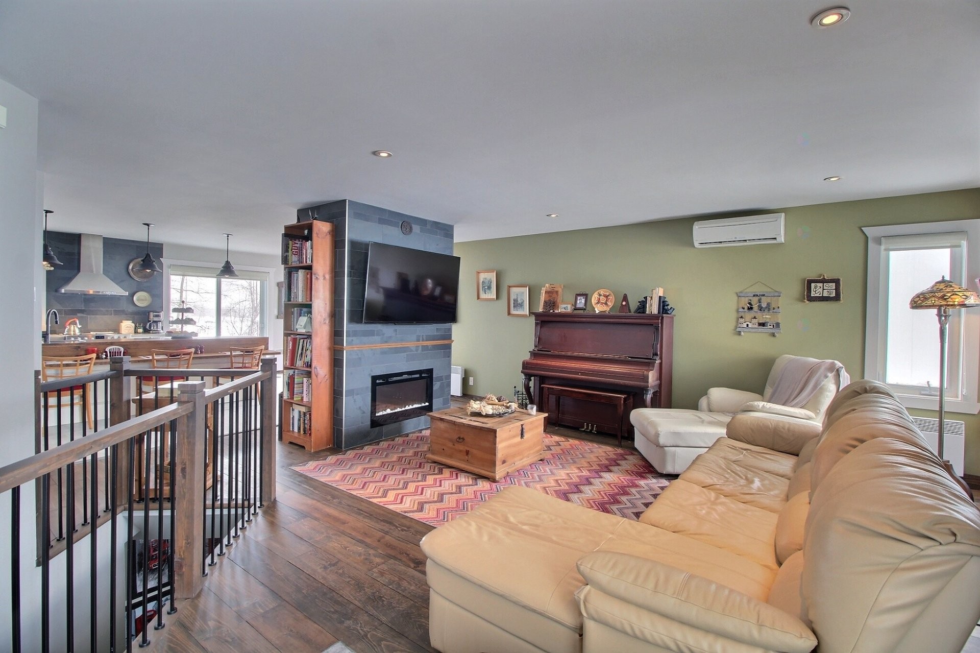 Vue d'ensemble - 750 Av. Dion, Val-D'Or, QC - Indoor Photo Showing Other Room With Fireplace