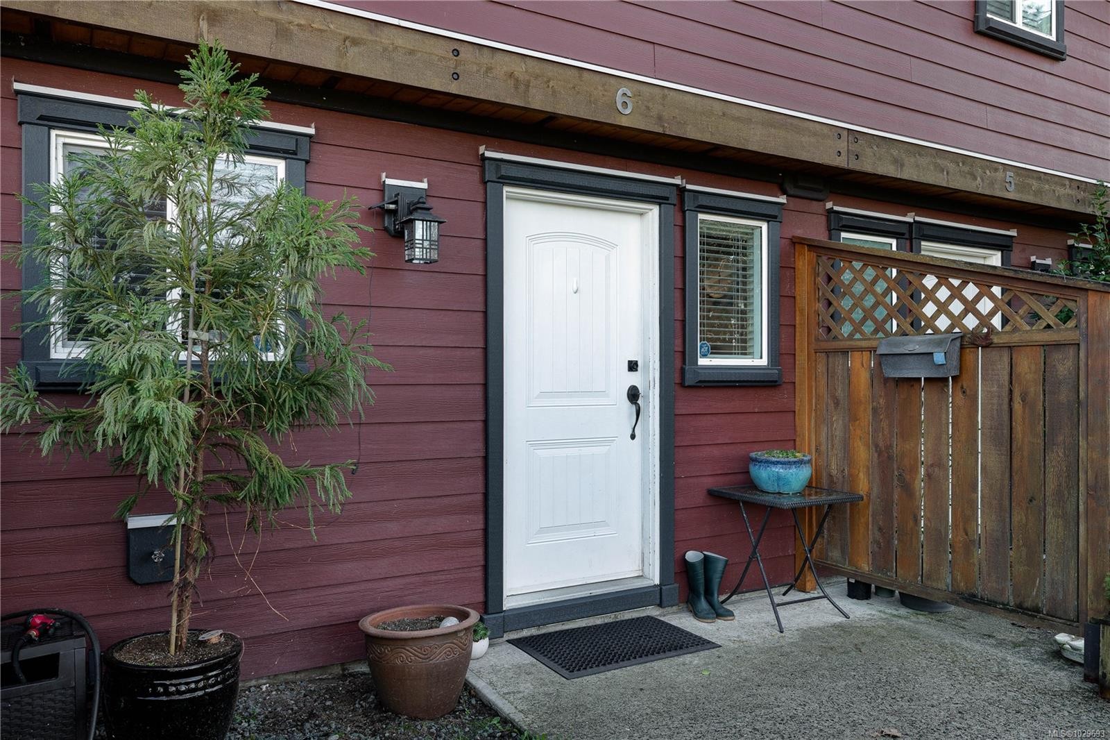 6-581 Dogwood St, Campbell River, BC