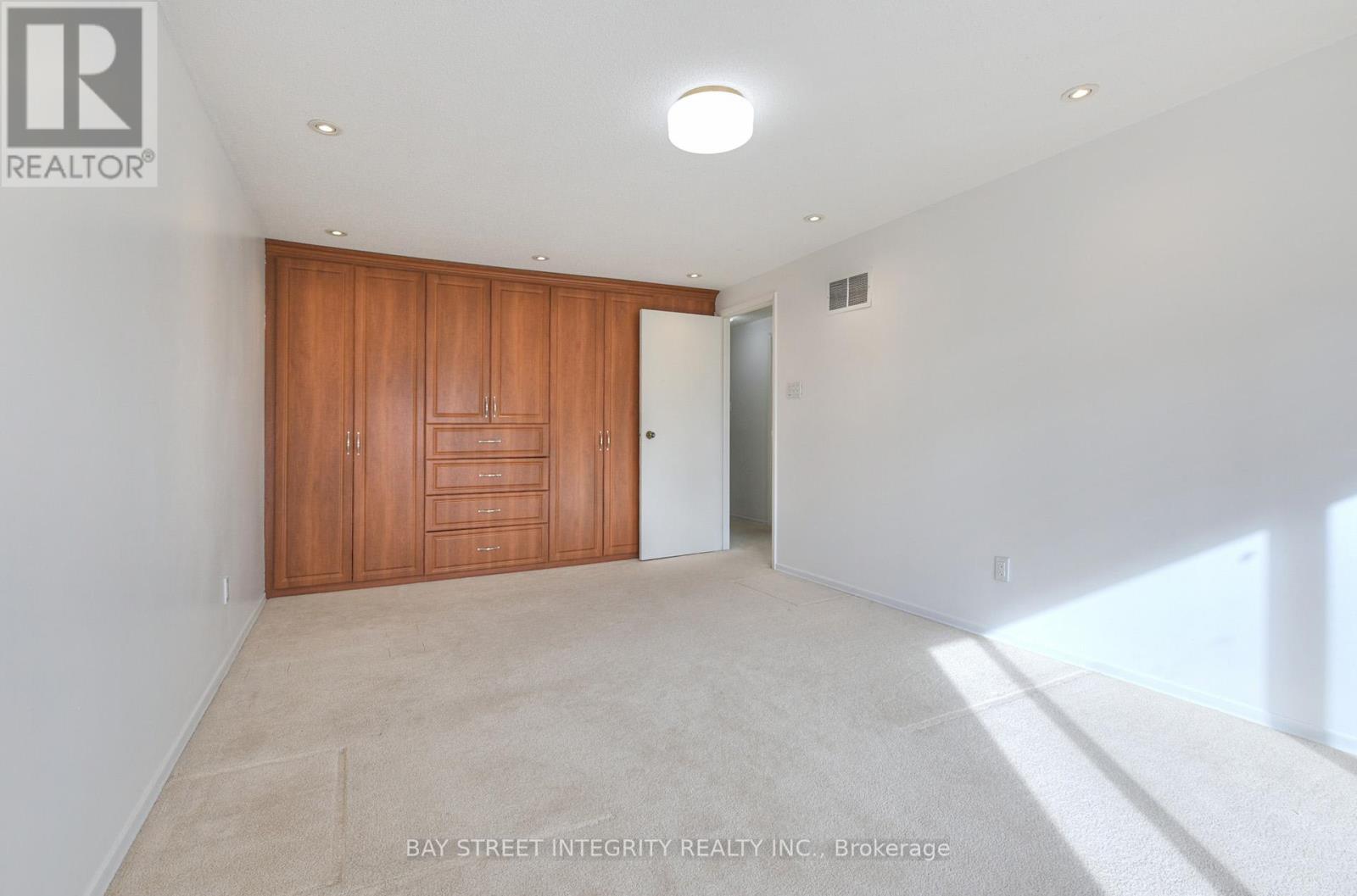 976 Raintree Lane, Mississauga, ON - Indoor Photo Showing Other Room