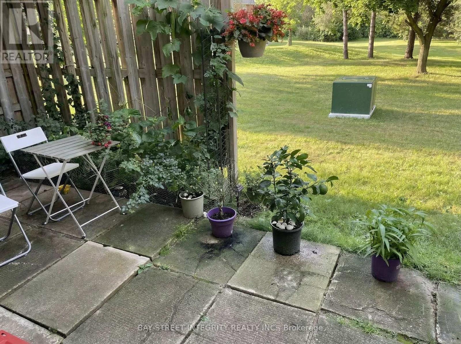 248 Westcourt Place, Waterloo, ON - Outdoor