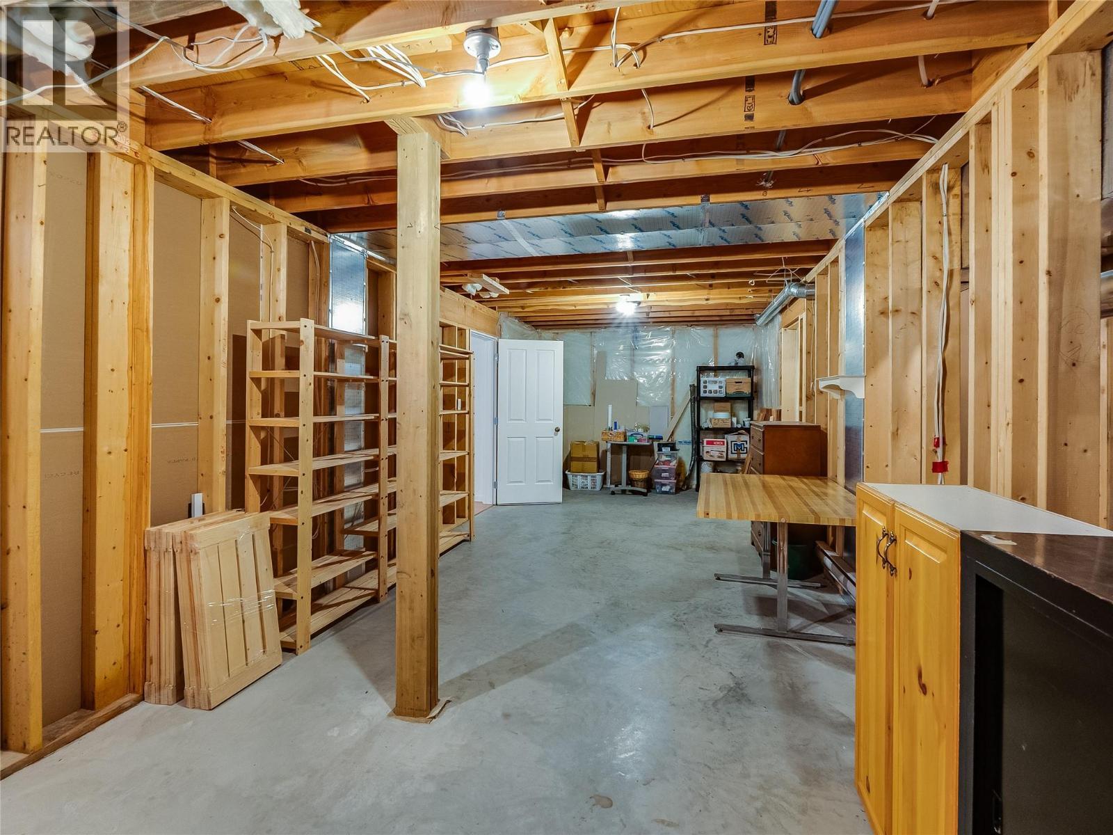 3179 Heddle Road, Nelson, BC - Indoor Photo Showing Basement