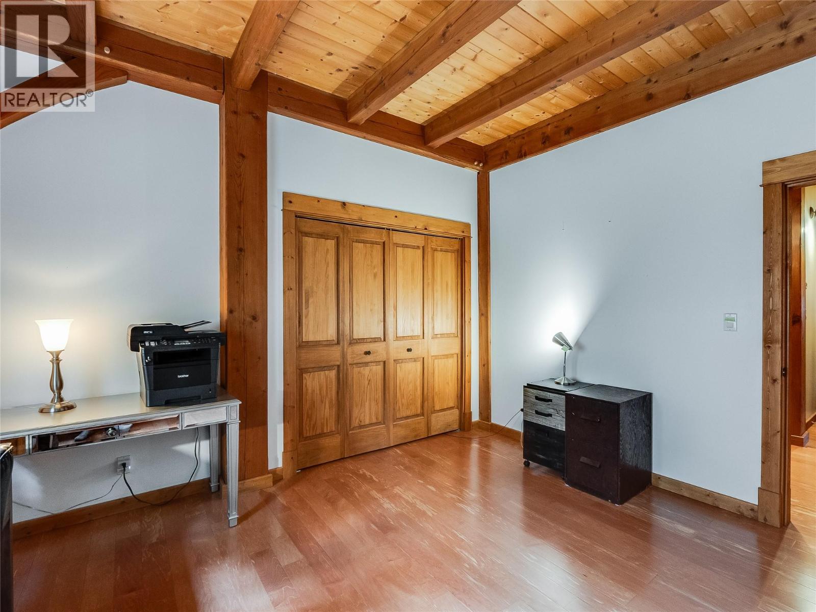 3179 Heddle Road, Nelson, BC - Indoor