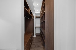 Closet - 