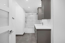 Master Bathroom - 