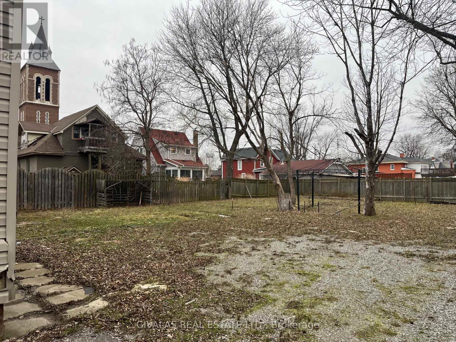 14 Asher Street, Welland, ON - Outdoor
