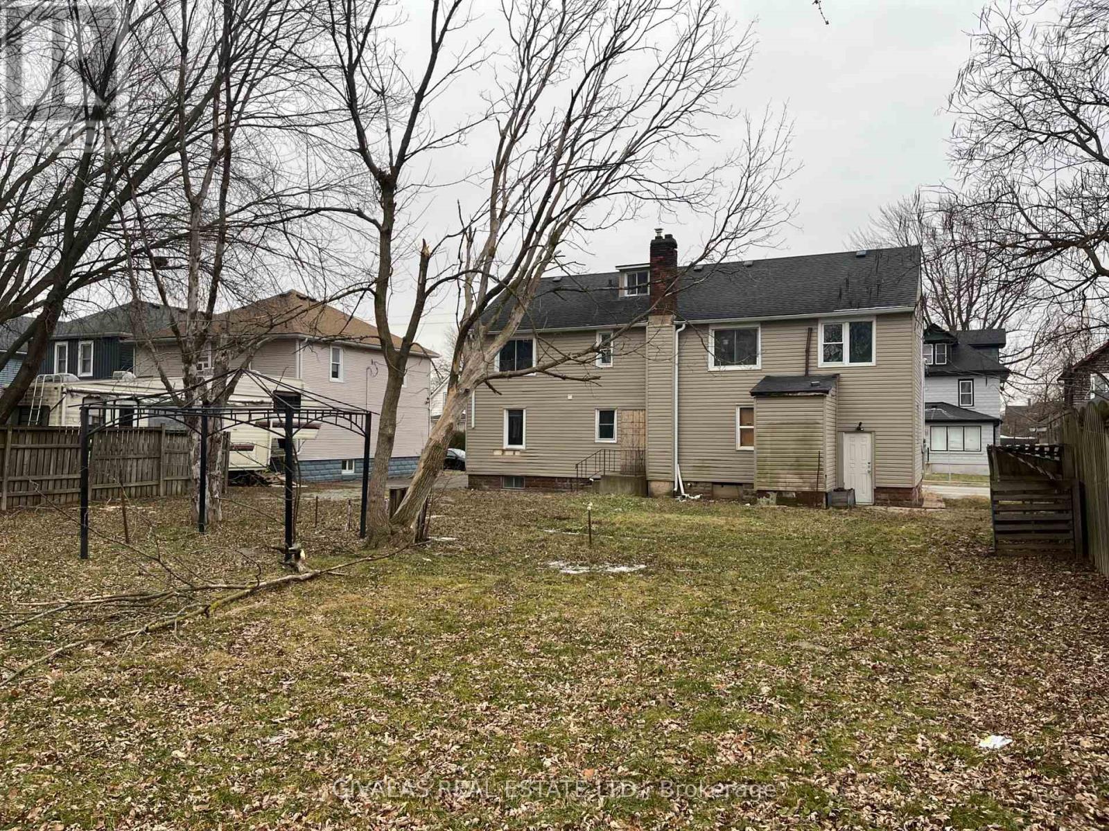 14 Asher Street, Welland, ON - Outdoor
