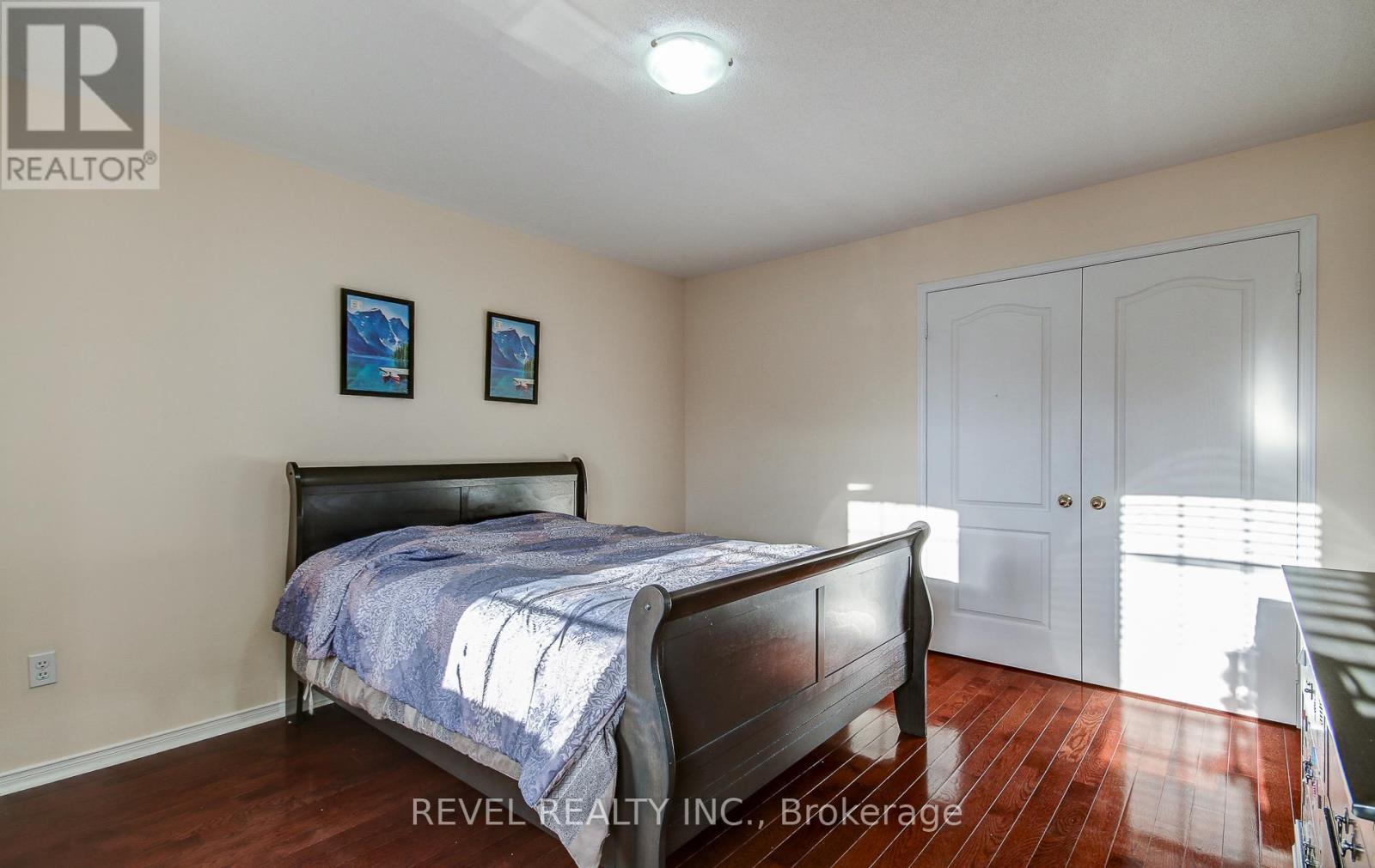 5 Treegrove Crescent, Brampton, ON - Indoor Photo Showing Bedroom