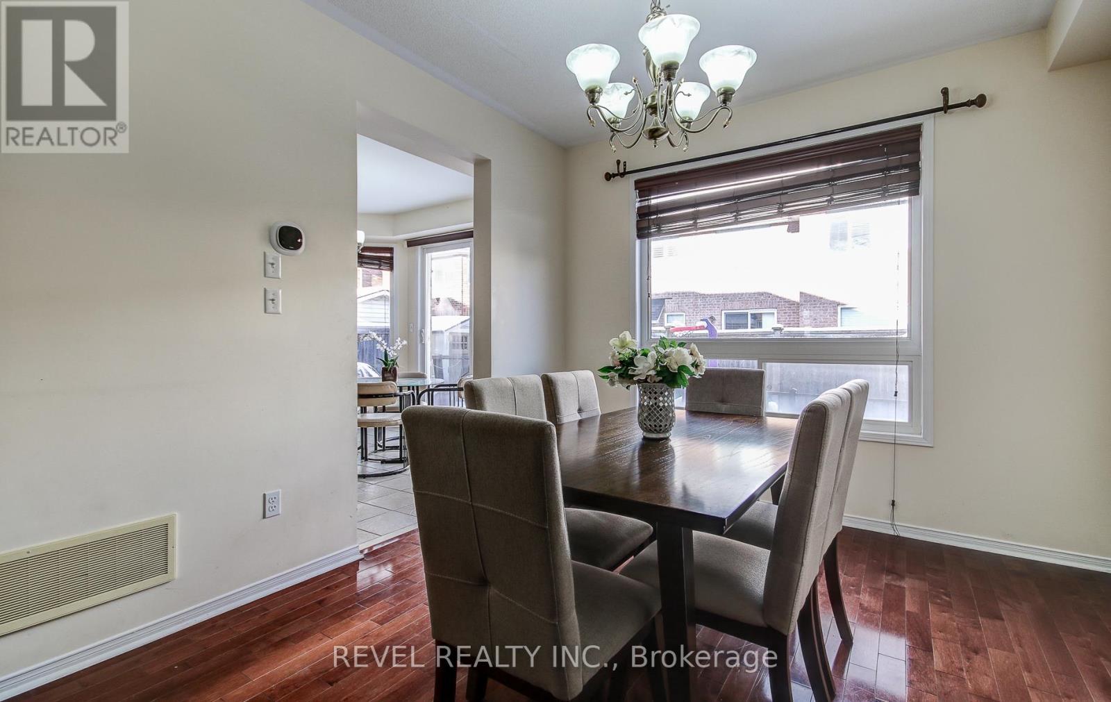 5 Treegrove Crescent, Brampton, ON - Indoor Photo Showing Dining Room