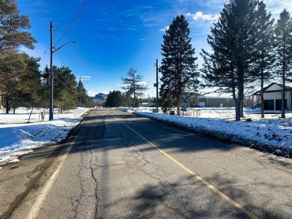 2085 15Th Side Road, Thunder Bay, ON