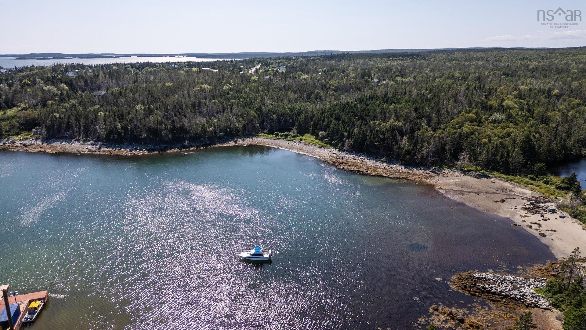 Zm No 7 Highway, Murphy Cove, NS