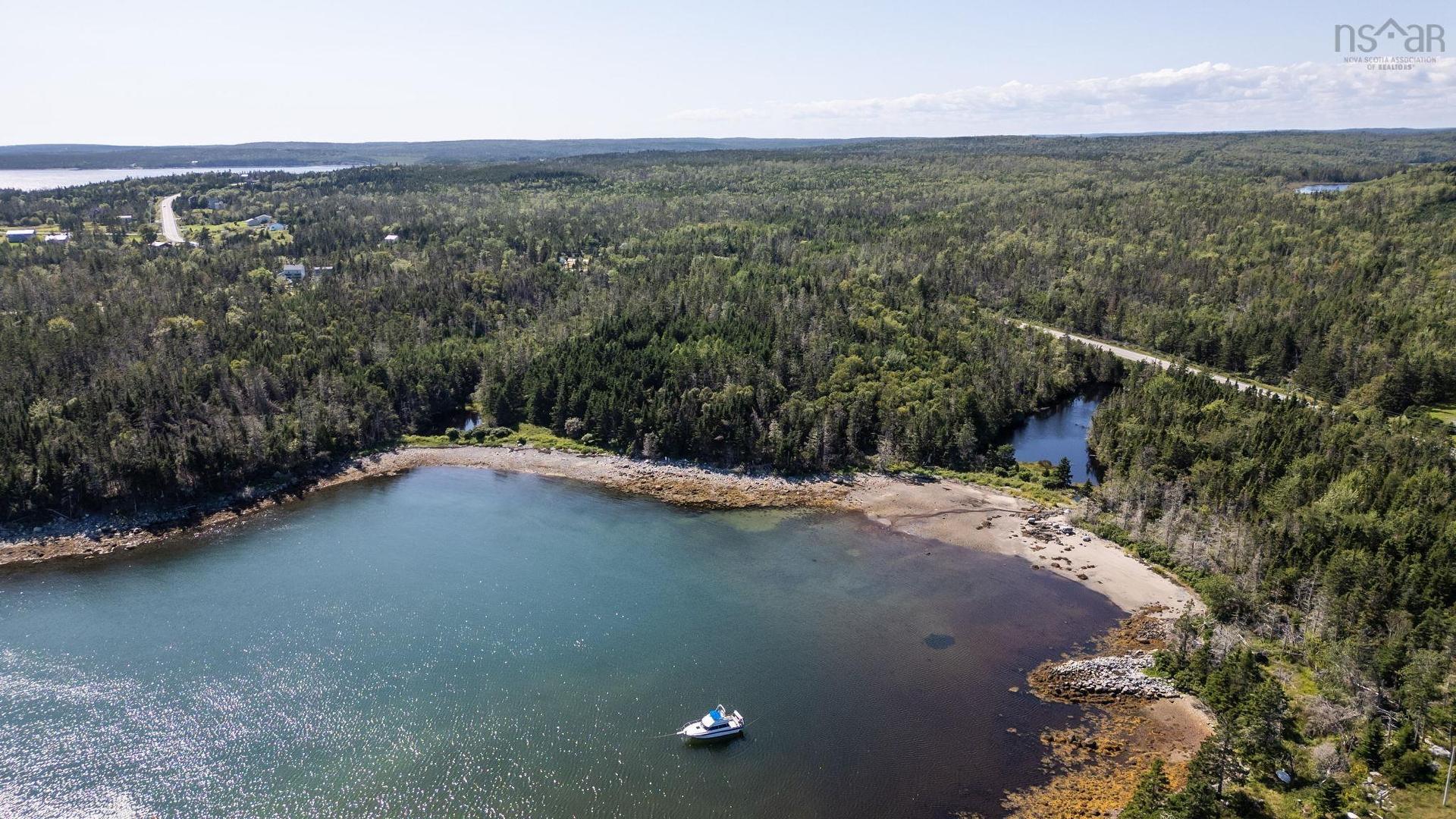 Zm No 7 Highway, Murphy Cove, NS