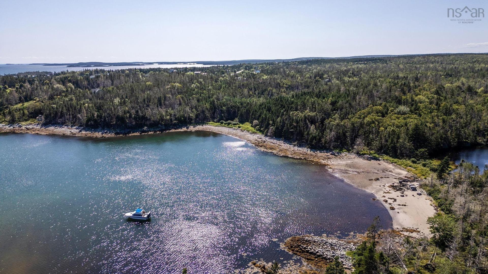 Zm No 7 Highway, Murphy Cove, NS