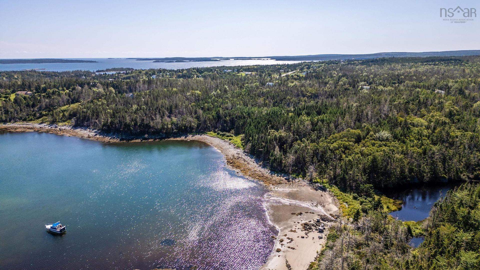 Zm No 7 Highway, Murphy Cove, NS