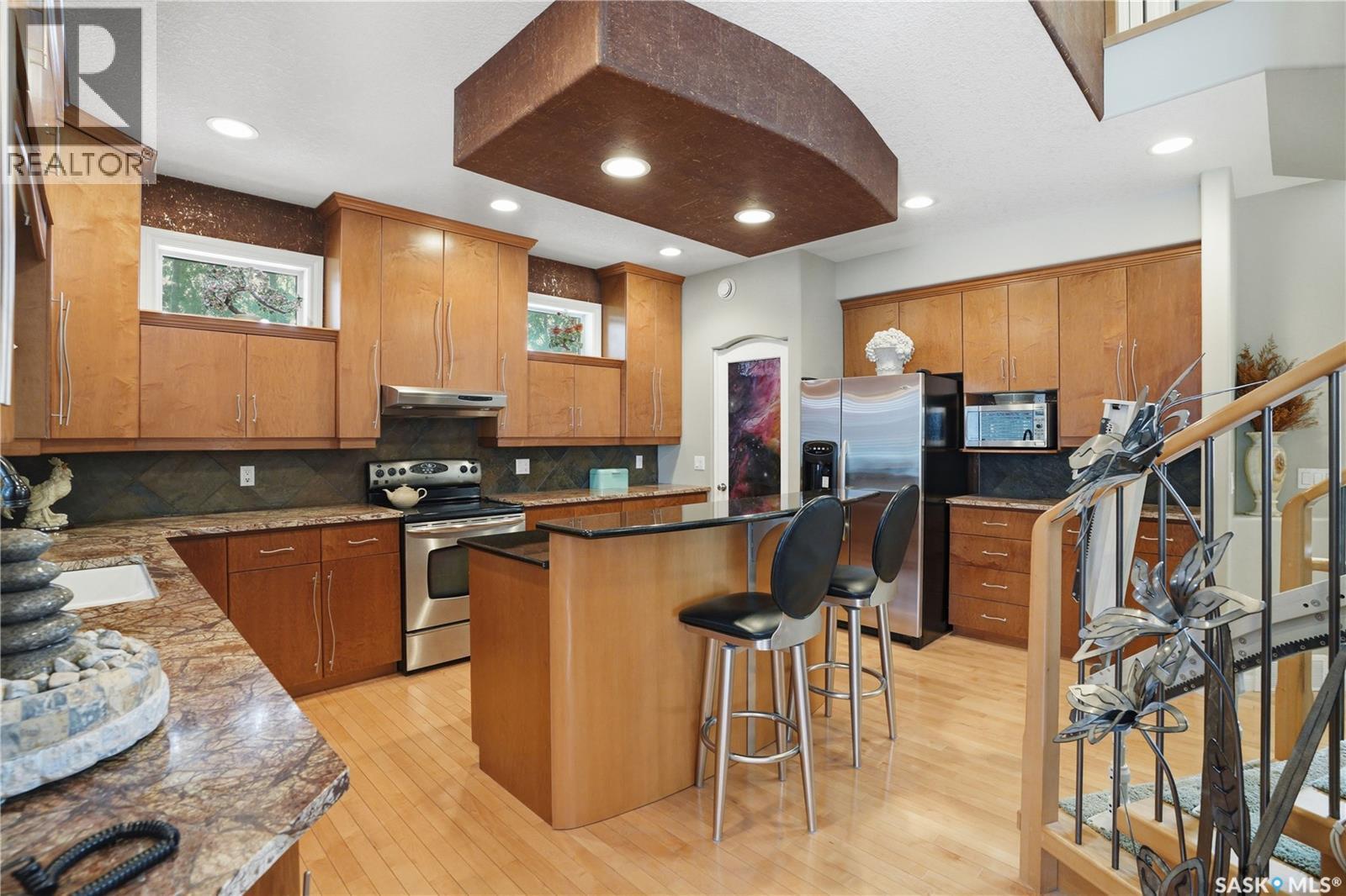 603 Brookhurst Court, Saskatoon, SK - Indoor Photo Showing Kitchen