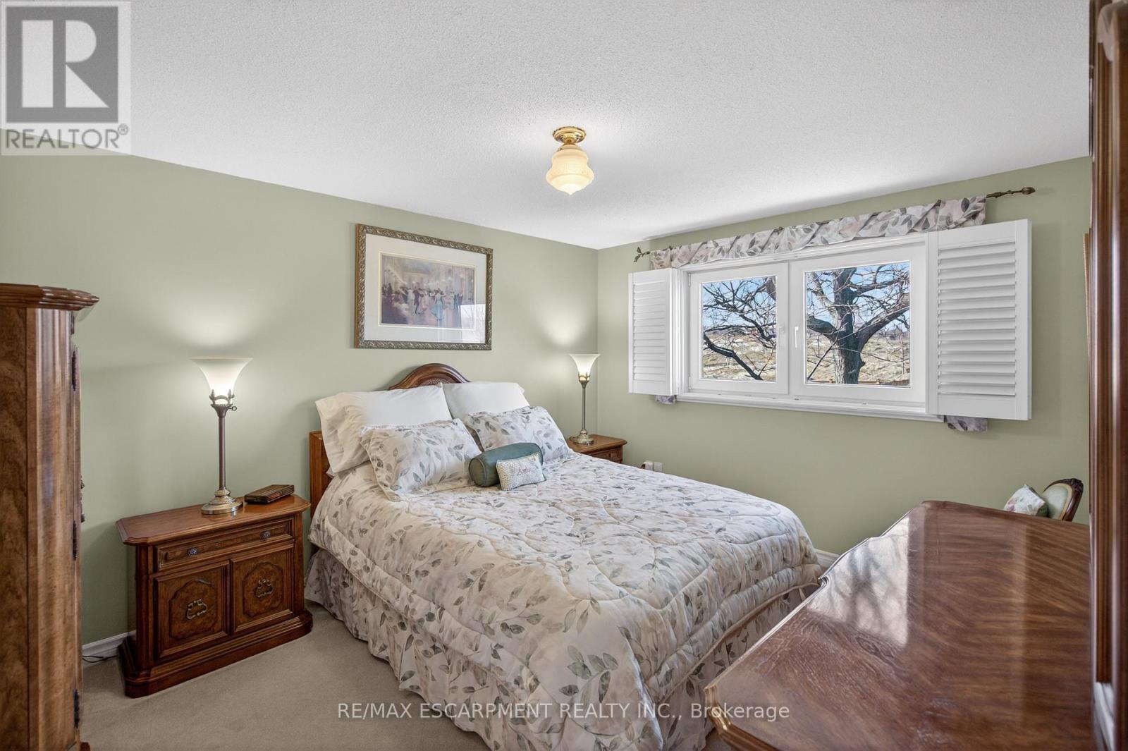 30 Basin Crescent, Hamilton, ON - Indoor Photo Showing Bedroom