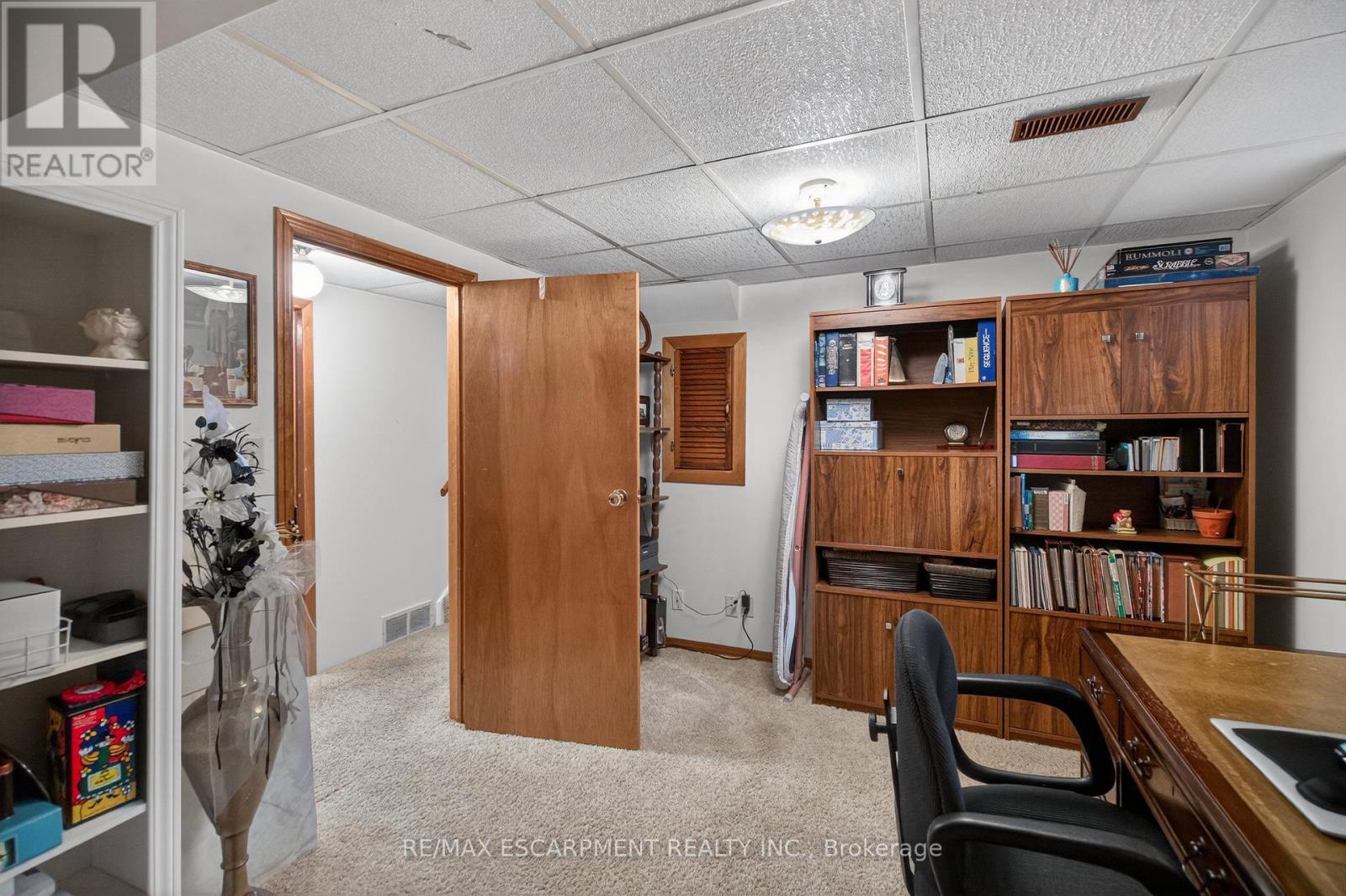 30 Basin Crescent, Hamilton, ON - Indoor Photo Showing Office