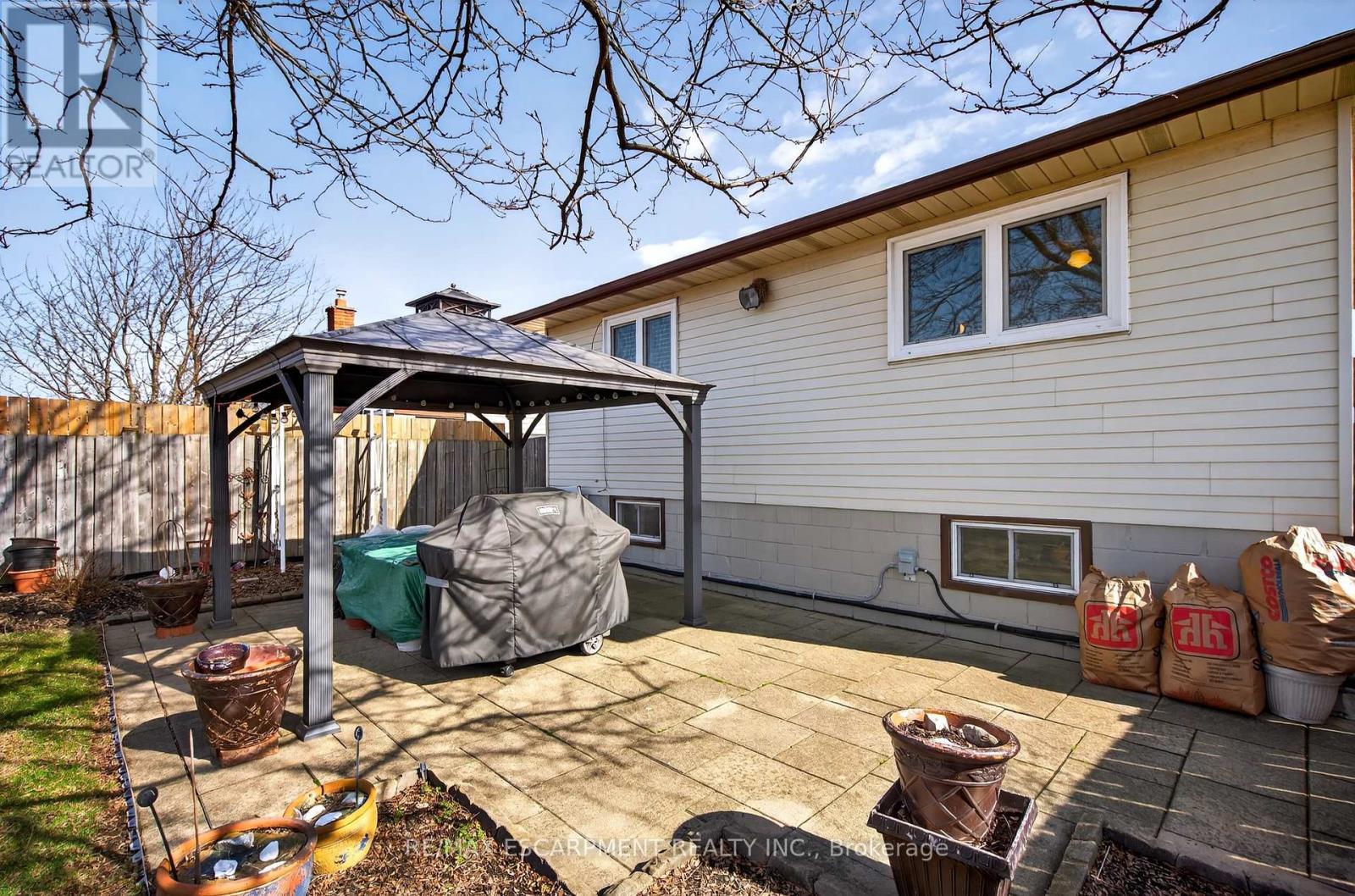 30 Basin Crescent, Hamilton, ON - Outdoor With Exterior