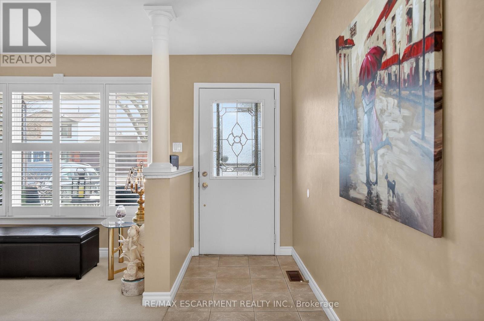 30 Basin Crescent, Hamilton, ON - Indoor Photo Showing Other Room