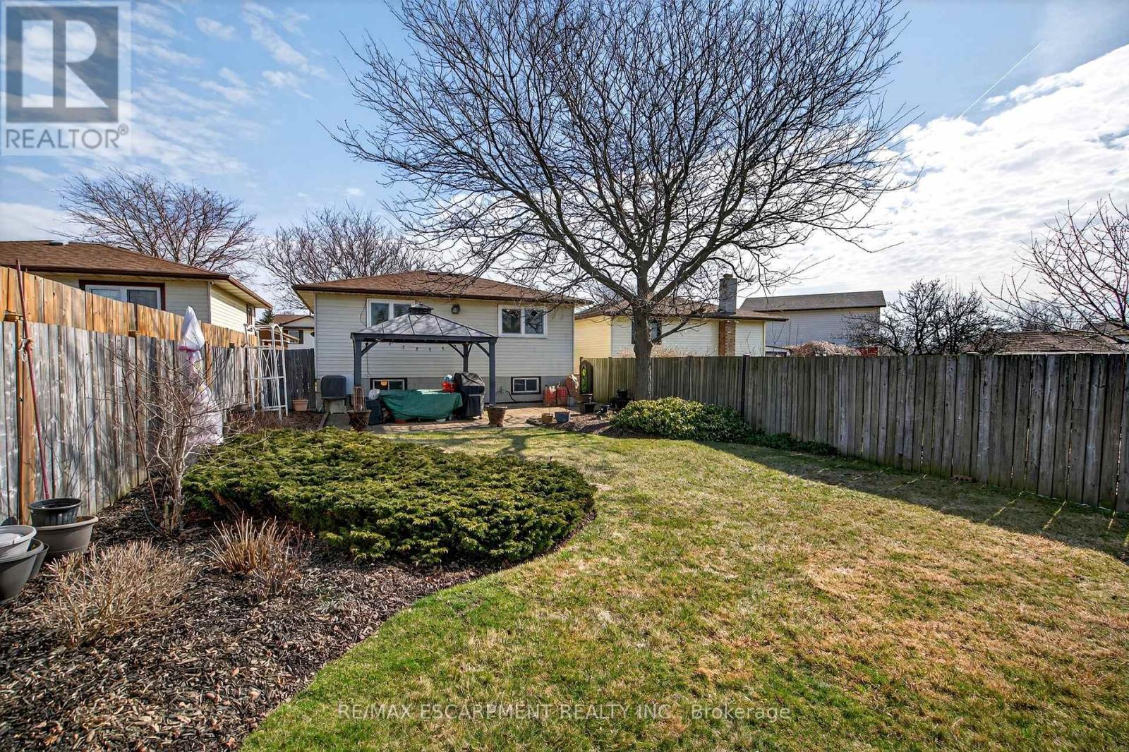 30 Basin Crescent, Hamilton, ON - Outdoor