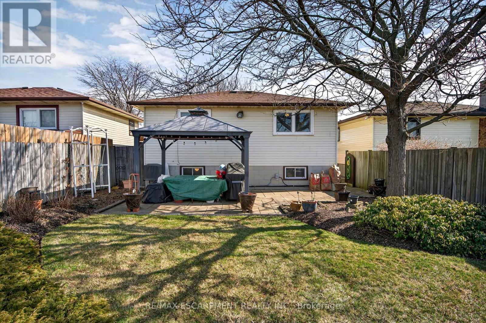30 Basin Crescent, Hamilton, ON - Outdoor