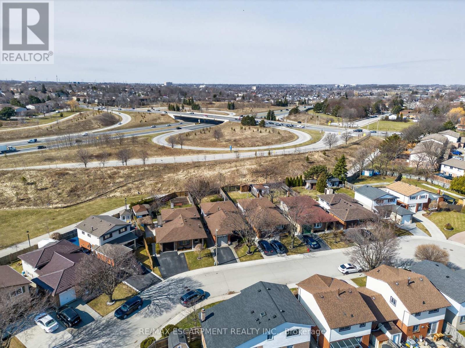 30 Basin Crescent, Hamilton, ON - Outdoor With View