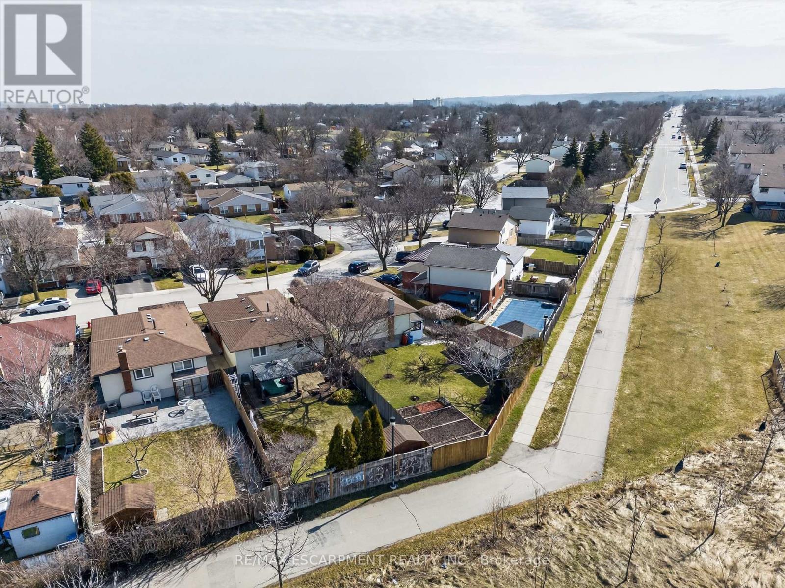 30 Basin Crescent, Hamilton, ON - Outdoor With View