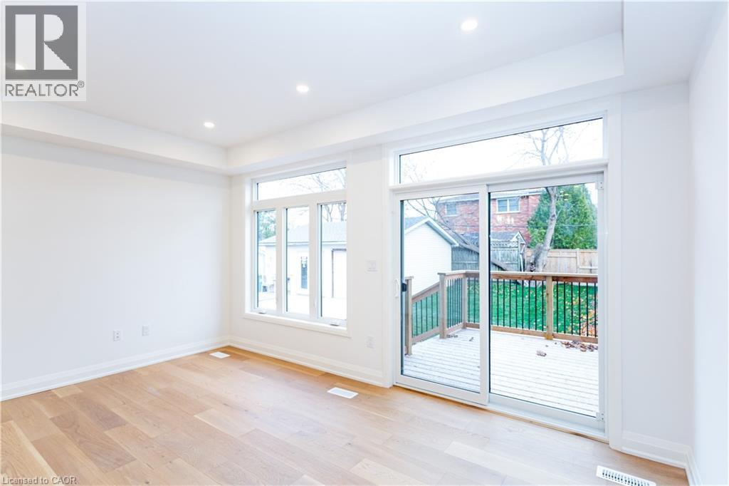 29 Dana Drive, Hamilton, ON - Indoor Photo Showing Other Room