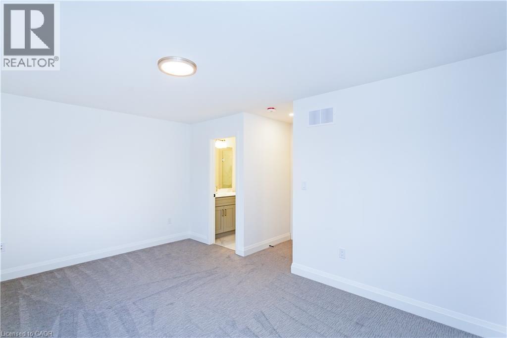 29 Dana Drive, Hamilton, ON - Indoor Photo Showing Other Room