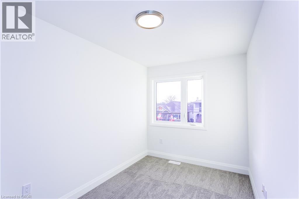 29 Dana Drive, Hamilton, ON - Indoor Photo Showing Other Room