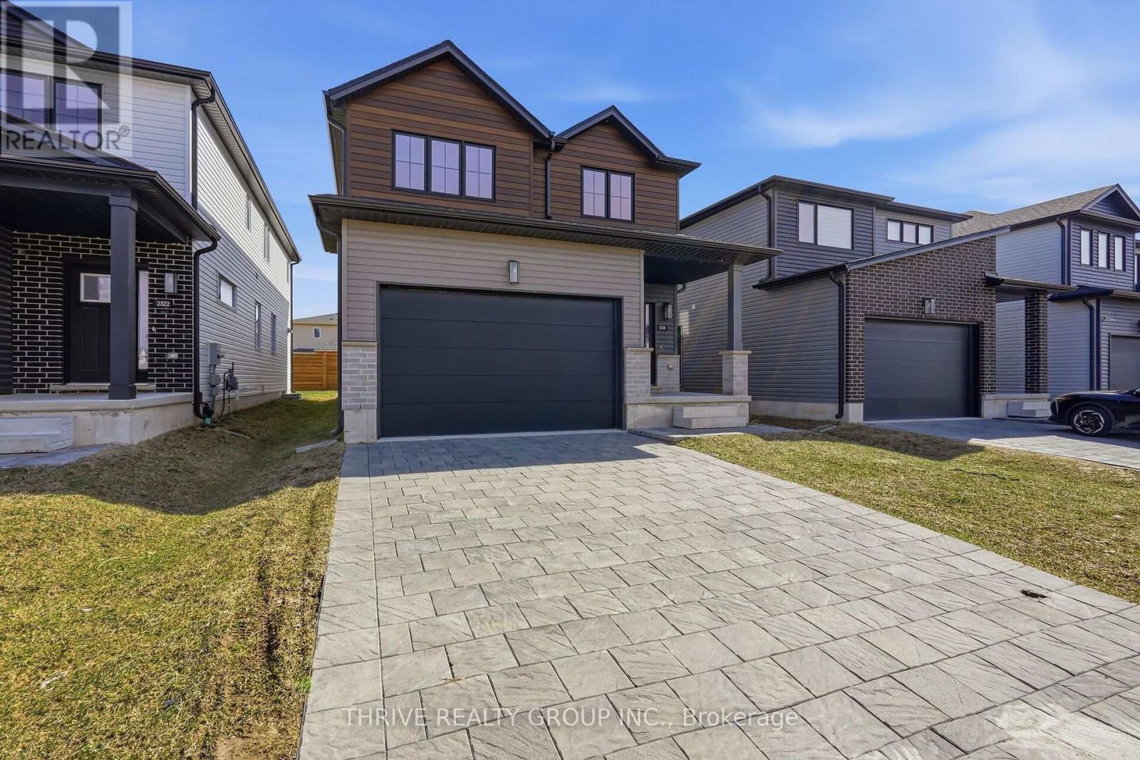 2318 Jordan Boulevard, London North (North S), ON - Outdoor