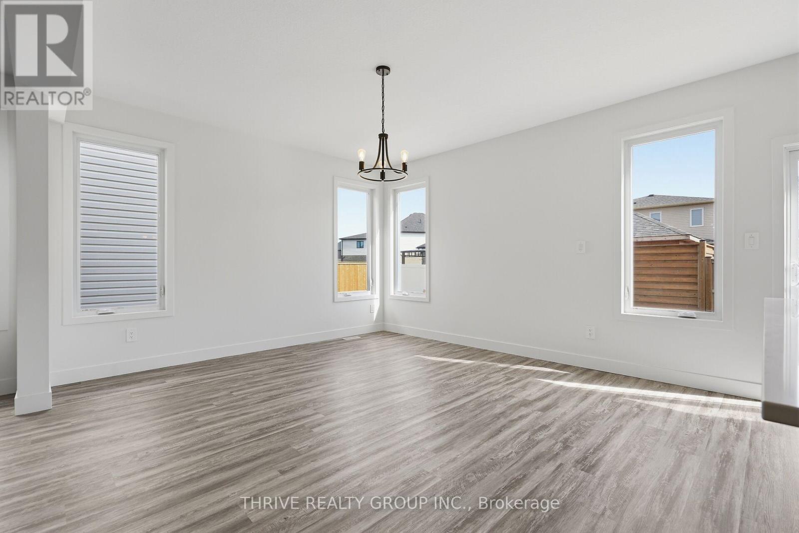 2318 Jordan Boulevard, London North (North S), ON - Indoor Photo Showing Other Room