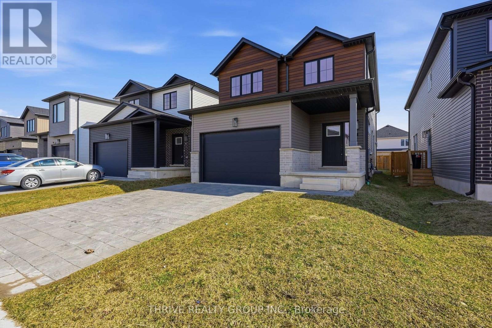2318 Jordan Boulevard, London North (North S), ON - Outdoor With Facade