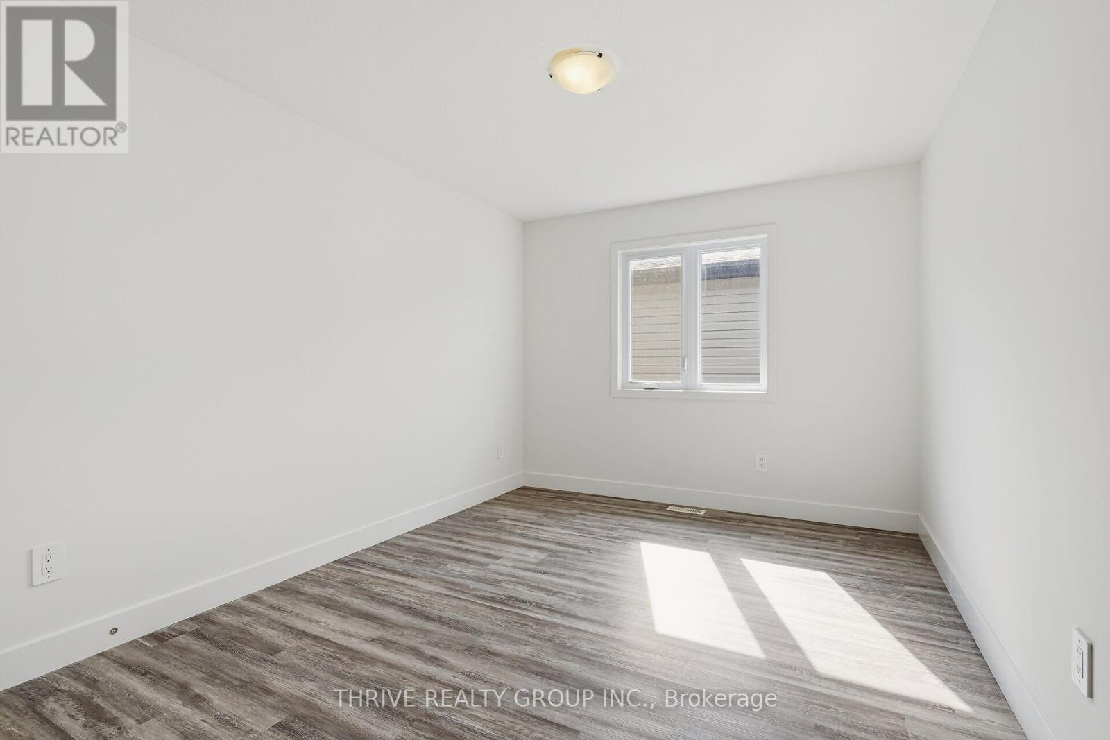 2318 Jordan Boulevard, London North (North S), ON - Indoor Photo Showing Other Room