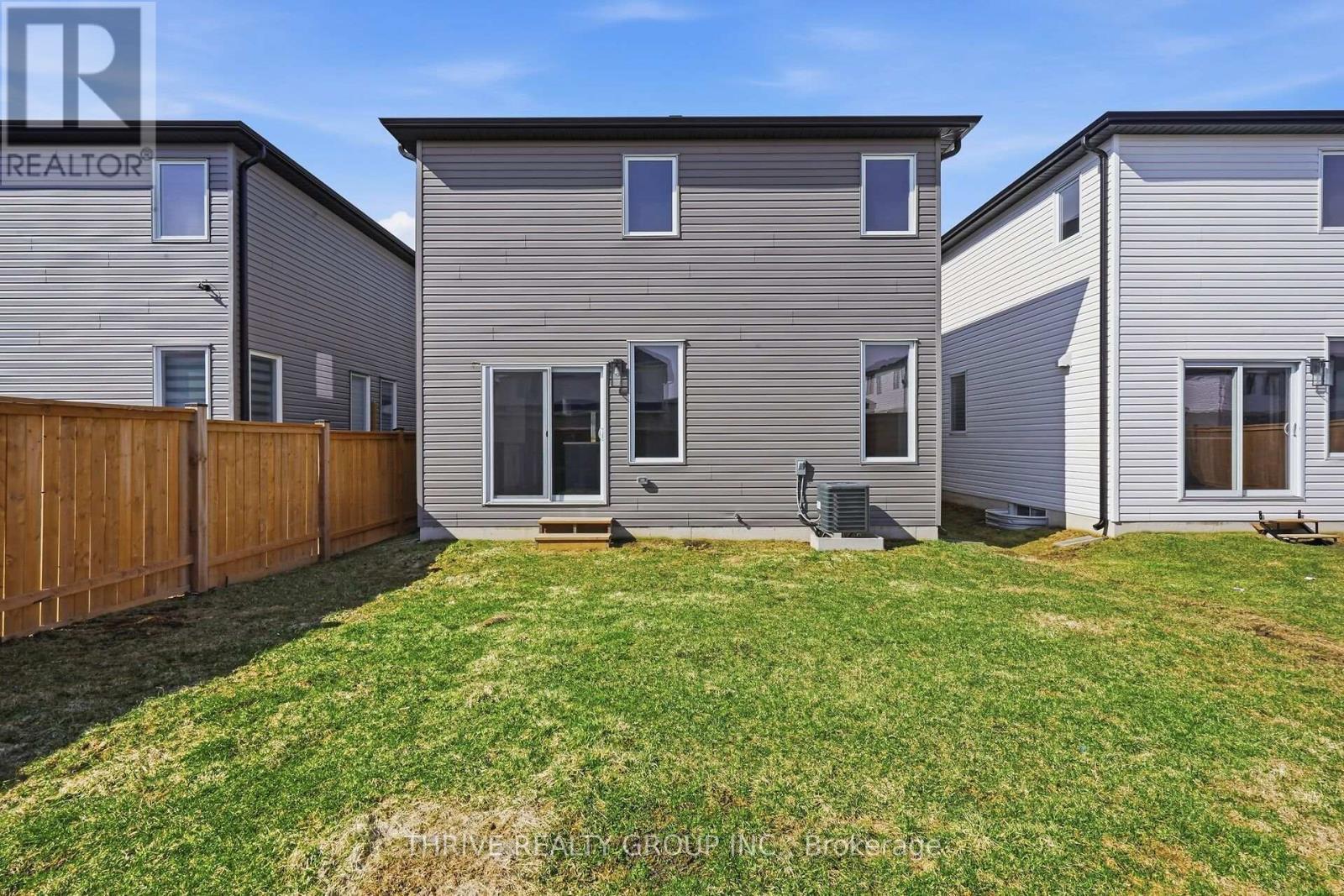 2318 Jordan Boulevard, London North (North S), ON - Outdoor With Exterior
