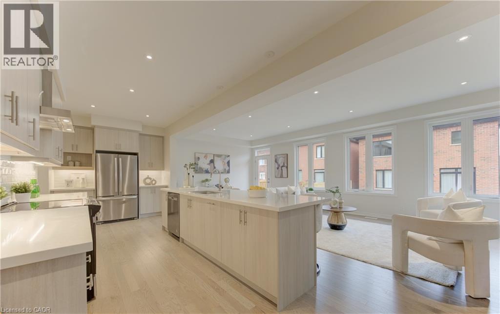 39 Guernsey Drive, Kitchener, ON - Indoor Photo Showing Kitchen