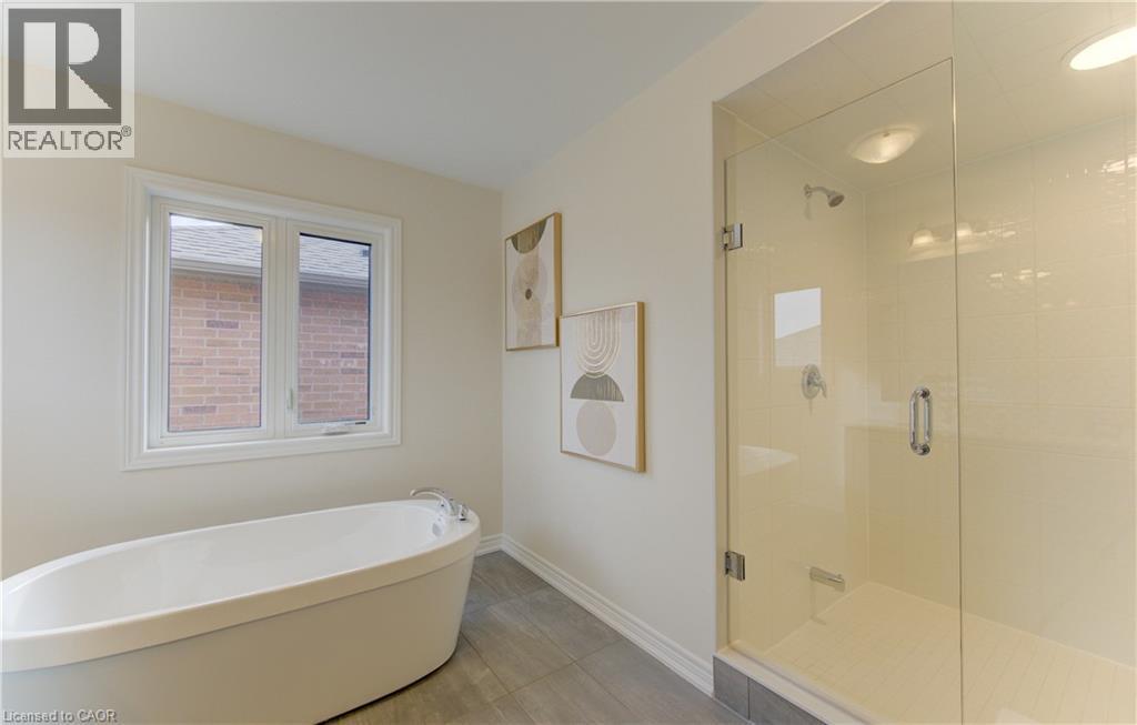 39 Guernsey Drive, Kitchener, ON - Indoor Photo Showing Bathroom