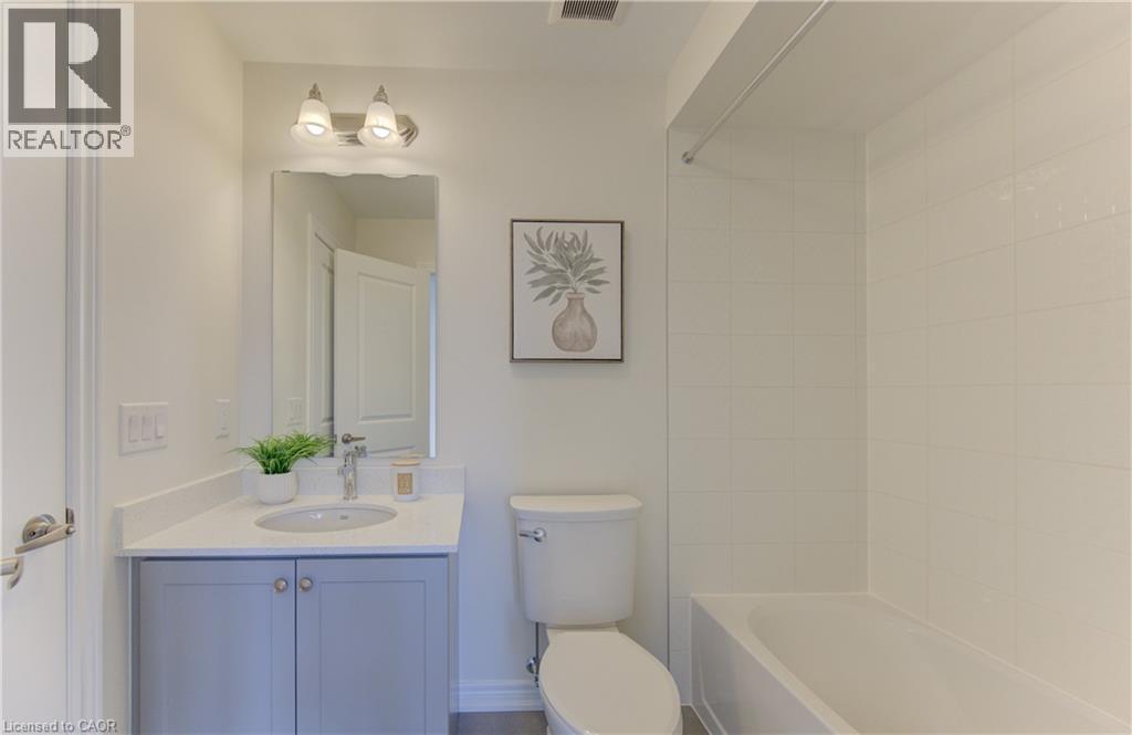 39 Guernsey Drive, Kitchener, ON - Indoor Photo Showing Bathroom