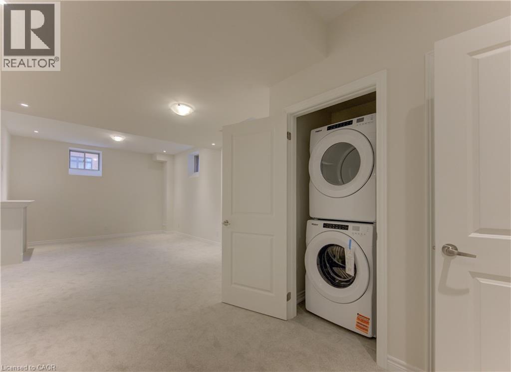 39 Guernsey Drive, Kitchener, ON - Indoor Photo Showing Laundry Room