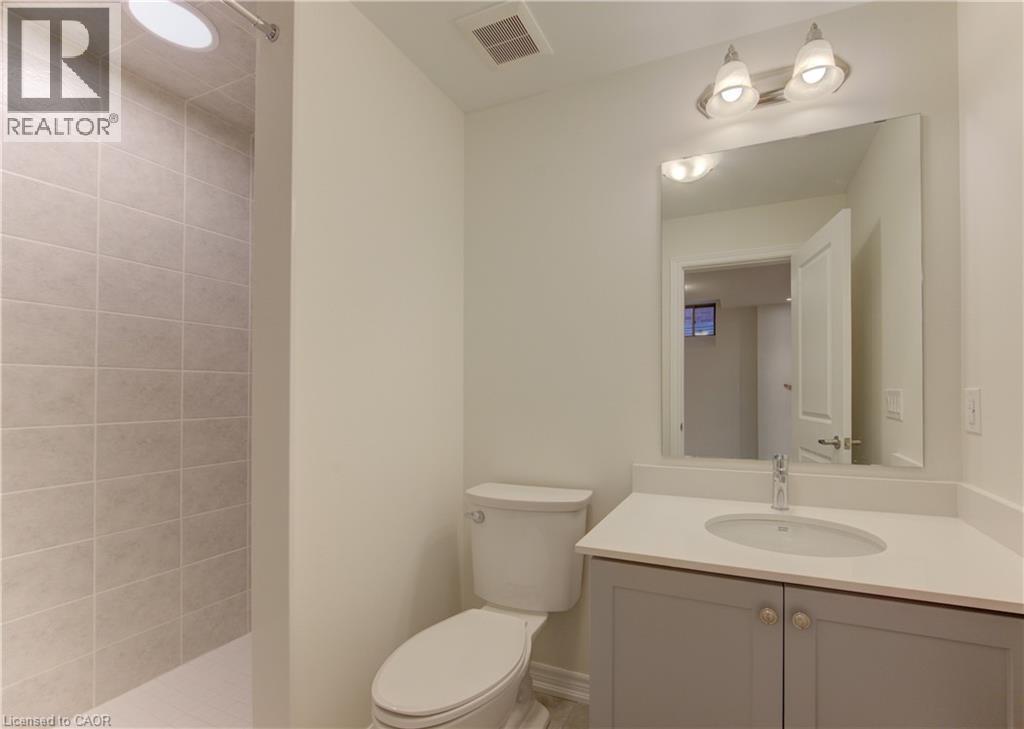 39 Guernsey Drive, Kitchener, ON - Indoor Photo Showing Bathroom