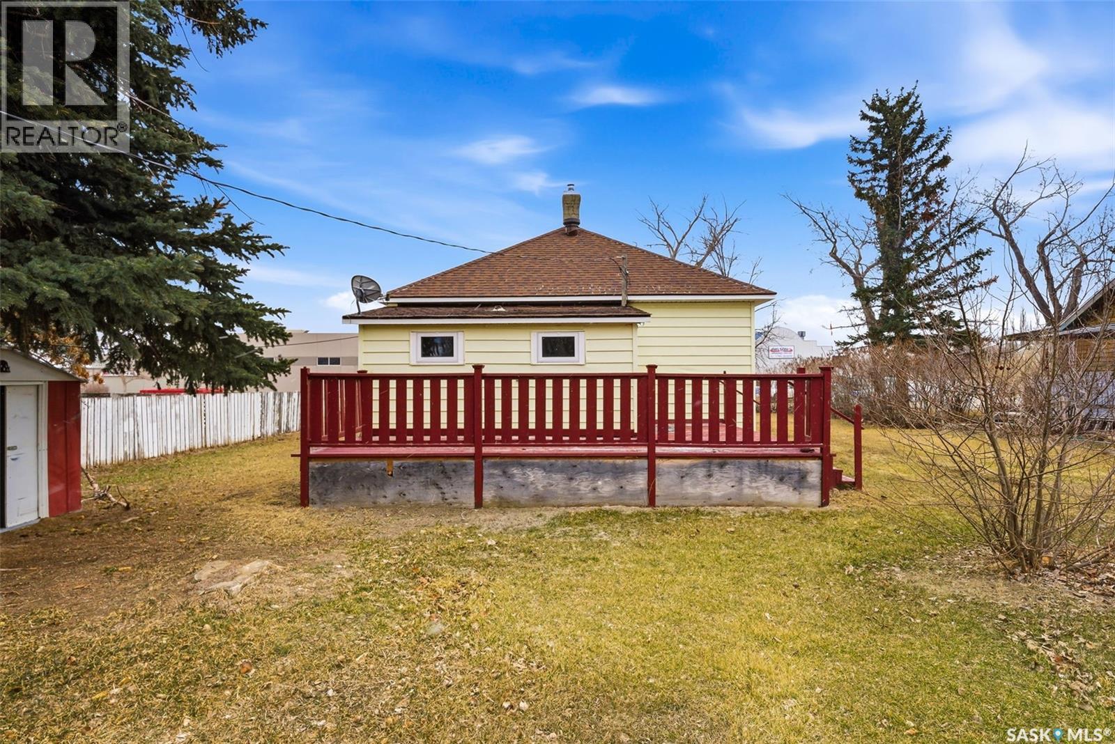 304 Main Street, Avonlea, SK - Outdoor