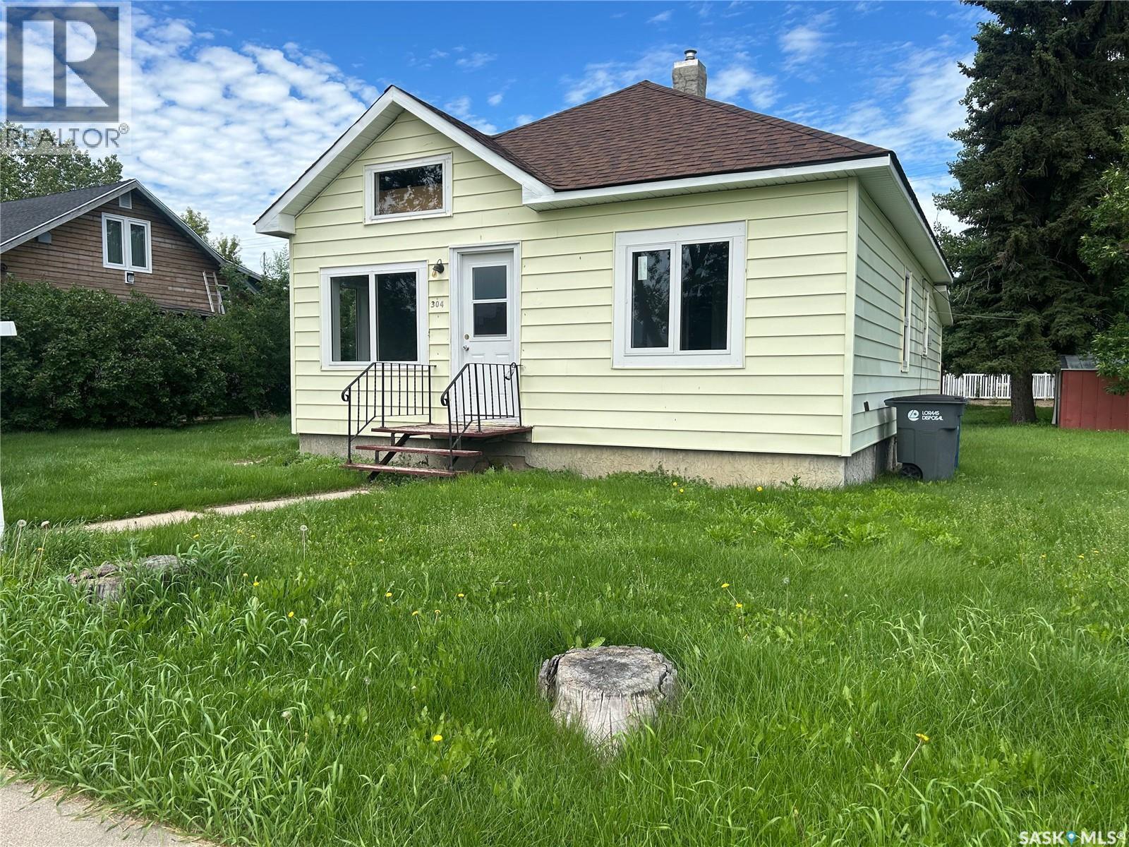 304 Main Street, Avonlea, SK - Outdoor