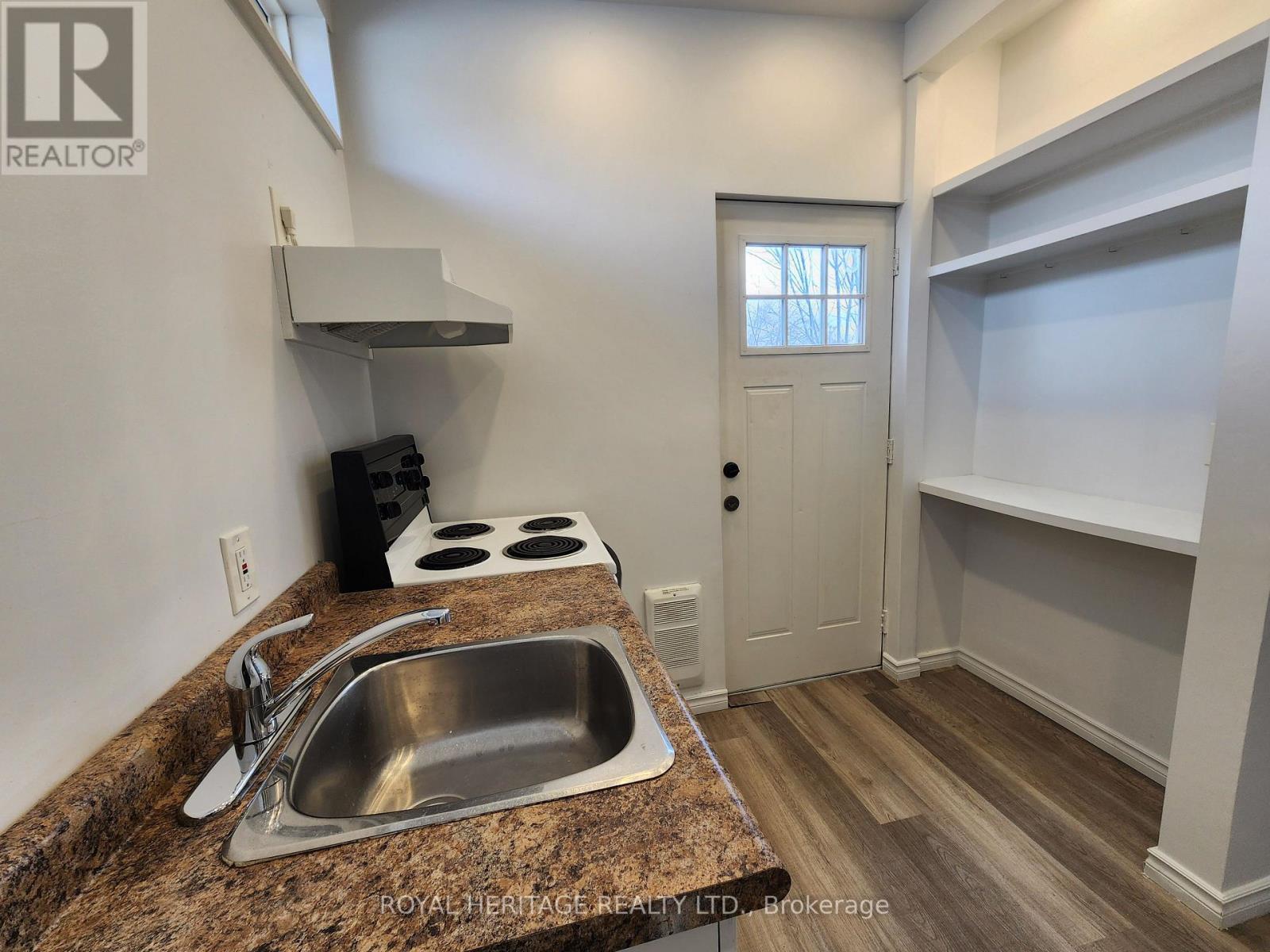 203 Valencia Road, Oshawa (Lakeview), ON