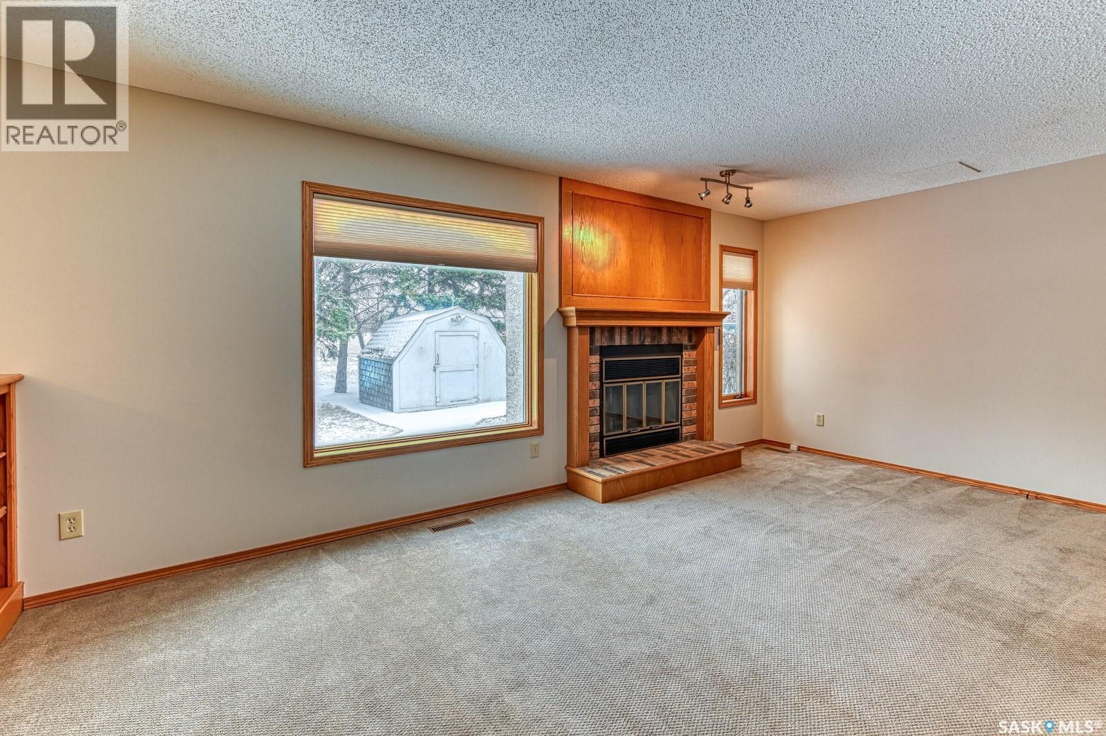 2659 Lacombe Crescent E, Regina, SK