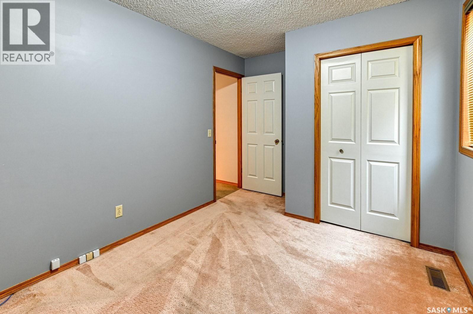 2659 Lacombe Crescent E, Regina, SK