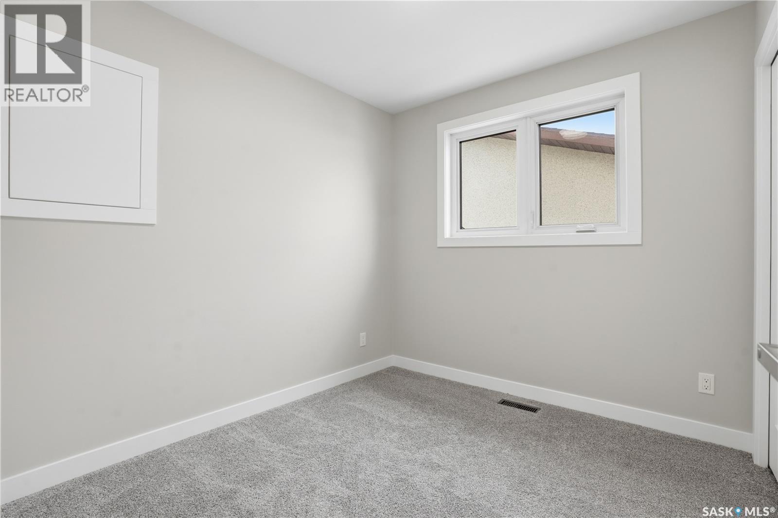 31 Newstead Avenue, Regina, SK - Indoor Photo Showing Other Room