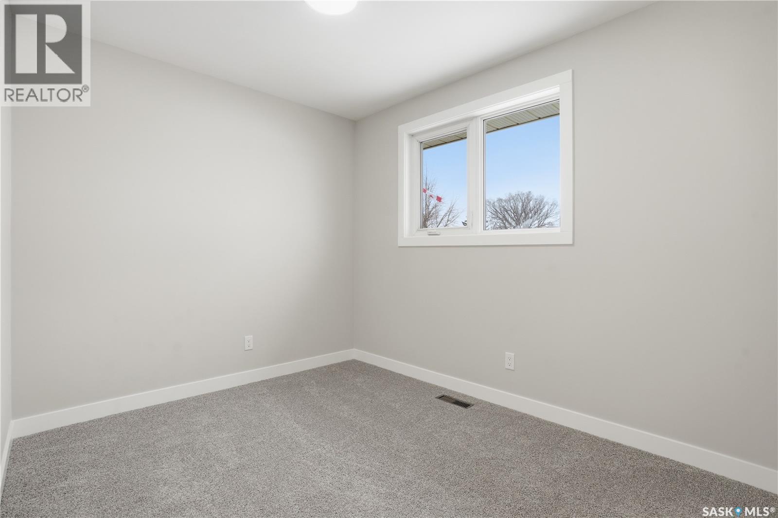 31 Newstead Avenue, Regina, SK - Indoor Photo Showing Other Room
